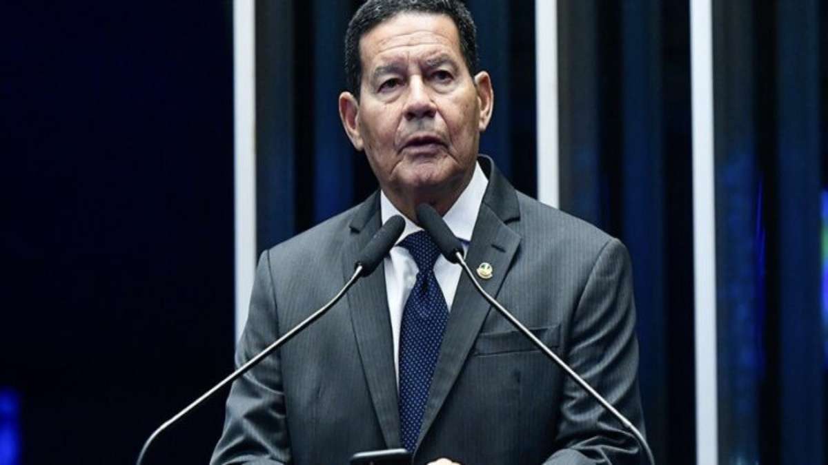 Mourão: ‘enganei-me Ao Pensar Que Vivíamos Em Uma Democracia’