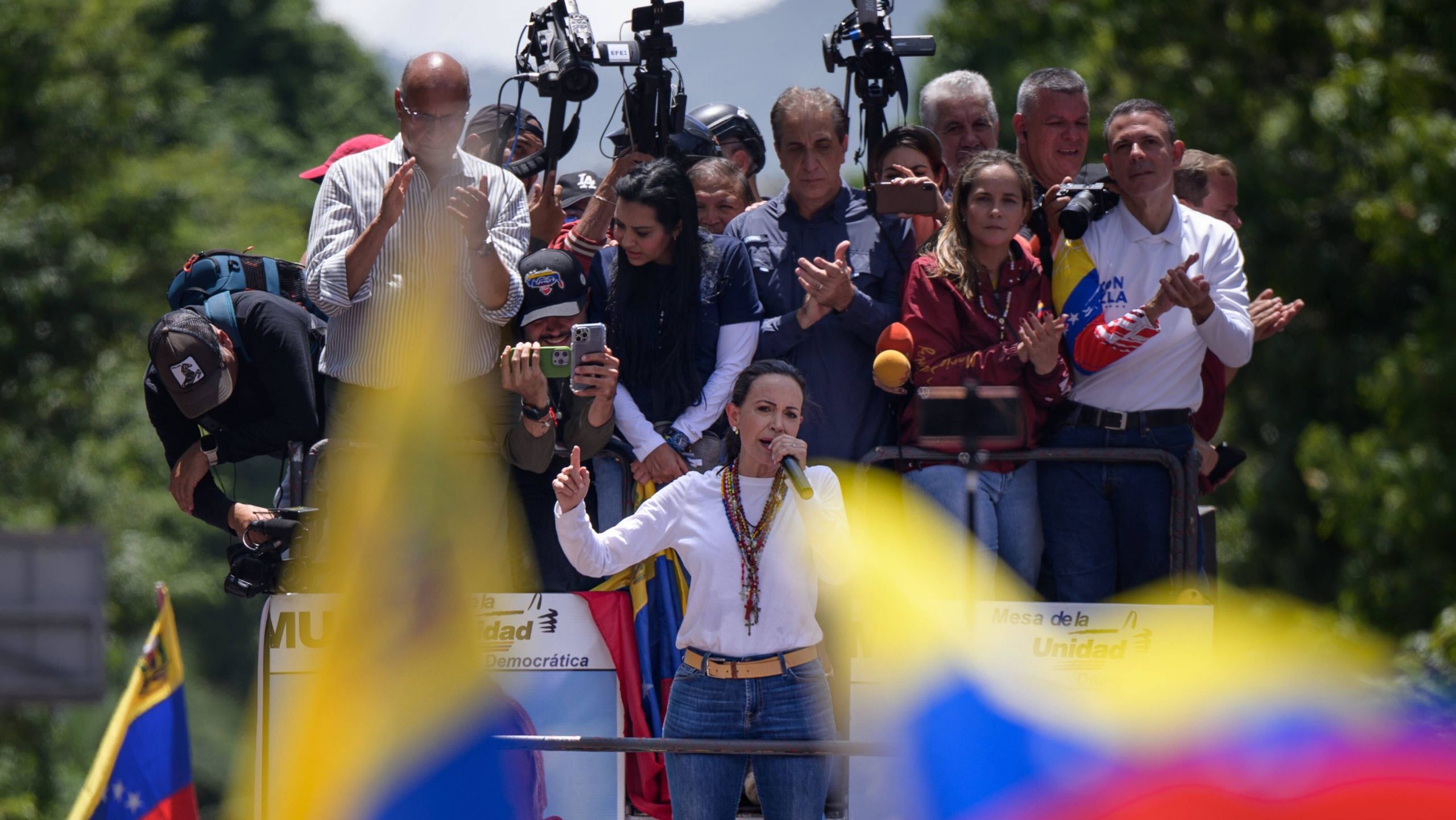 Oposição recebeu 67% dos votos nas eleições venezuelanas, diz AP » Conexão Política