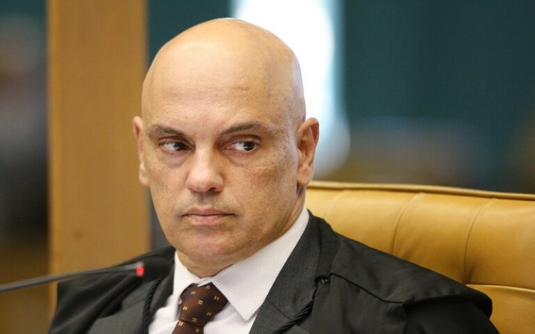 Reportagem Da Folha De SP Mostra Irritação Da Equipe De Moraes Com EUA E Interpol Sobre Allan Dos Santos