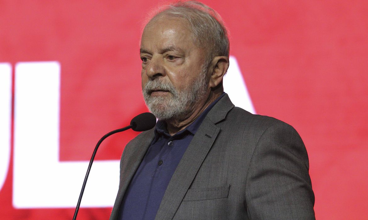 TCU decide que Lula pode ficar com relógio que ganhou de presente no primeiro mandato 1