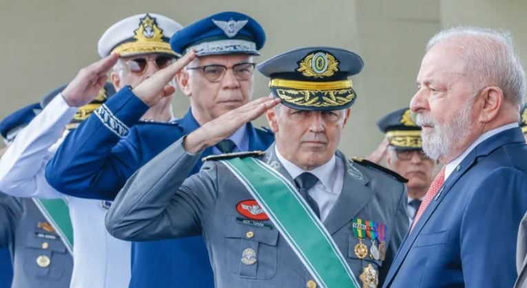 Participação Do MST Gera 'constrangimento' Aos Militares