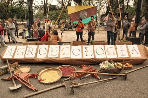 Porto Alegre: Feira Ecológica do Bom Fim completa 33 anos com celebração da agroecologia